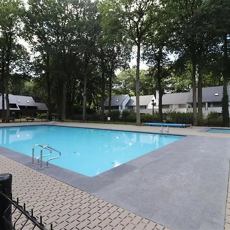 Holiday park Acacia 1 Hengelhoef
